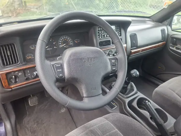 Jeep Grand Cherokee 2.5 TD Laredo 1998 Diesel — 420 922 km Jeep Grand Cherokee 2.5 TD Laredo 1998 Diesel