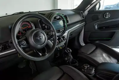 MINI Countryman 2019 - 17900 EUR, 179421 km - AUTO.MOTO.pt - 179421km - foto 5 de 28