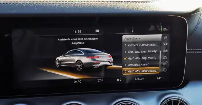 Mercedes-Benz E 220 2017 - 34999 EUR, 180000 km - AUTO.MOTO.pt - 180000km - foto 35 de 45