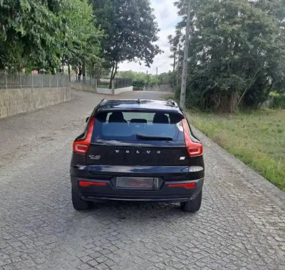 Volvo XC 40 2023 - 26500 EUR, 135000 km - 135000km - foto 4 de 12