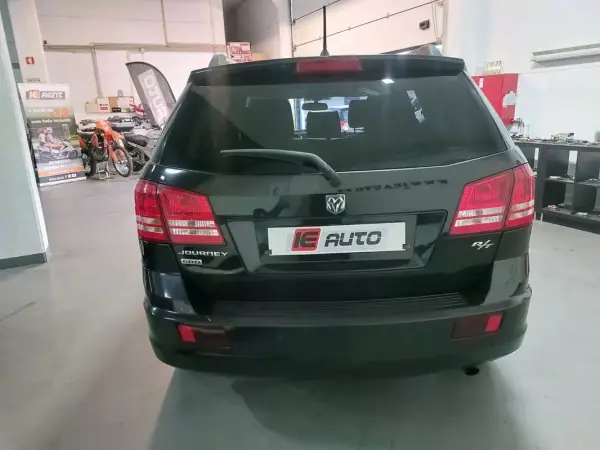 Dodge Journey 2008 - 10990 EUR, 168374 km - AUTO.MOTO.pt - 168374km - foto 5 de 29
