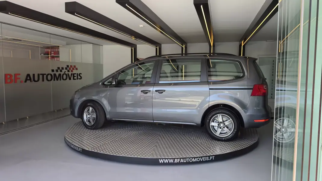 SEAT Alhambra 2011 - 11750 EUR, 235491 km - 235491km - foto 14 de 54