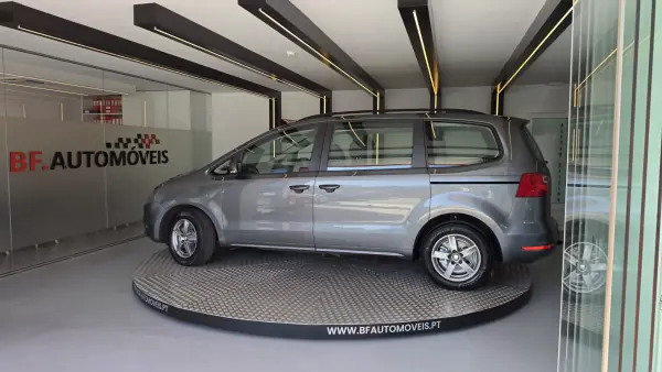 SEAT Alhambra 2011 - 11750 EUR, 235491 km - 235491km - foto 14 de 54