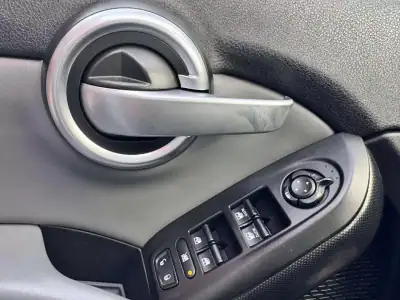 Fiat 500X 2016 - 10990 EUR, 159900 km - AUTO.MOTO.pt - 159900km - foto 17 de 18