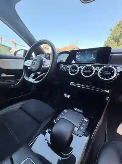 Mercedes-Benz A 220 2021 - 33950 EUR, 140000 km - AUTO.MOTO.pt - 140000km - foto 11 de 13