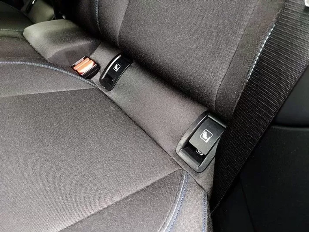 Lynk & Co 1 2022 - 29000 EUR, 29500 km - AUTO.MOTO.pt - 29500km - foto 29 de 30