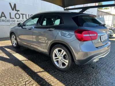 Mercedes-Benz GLA 200 2015 - 21750 EUR, 192000 km - AUTO.MOTO.pt - 192000km - foto 6 de 14