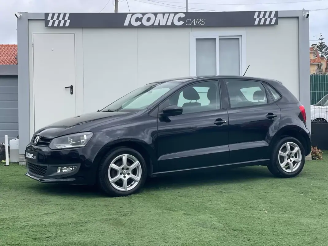 Volkswagen Polo 2013 - 7990 EUR, 168500 km - AUTO.MOTO.pt - 168500km - foto 1 de 24