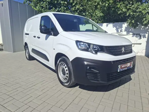 Peugeot Partner 2022 - 14850 EUR, 98726 km - AUTO.MOTO.pt - 98726km - foto 39 de 40