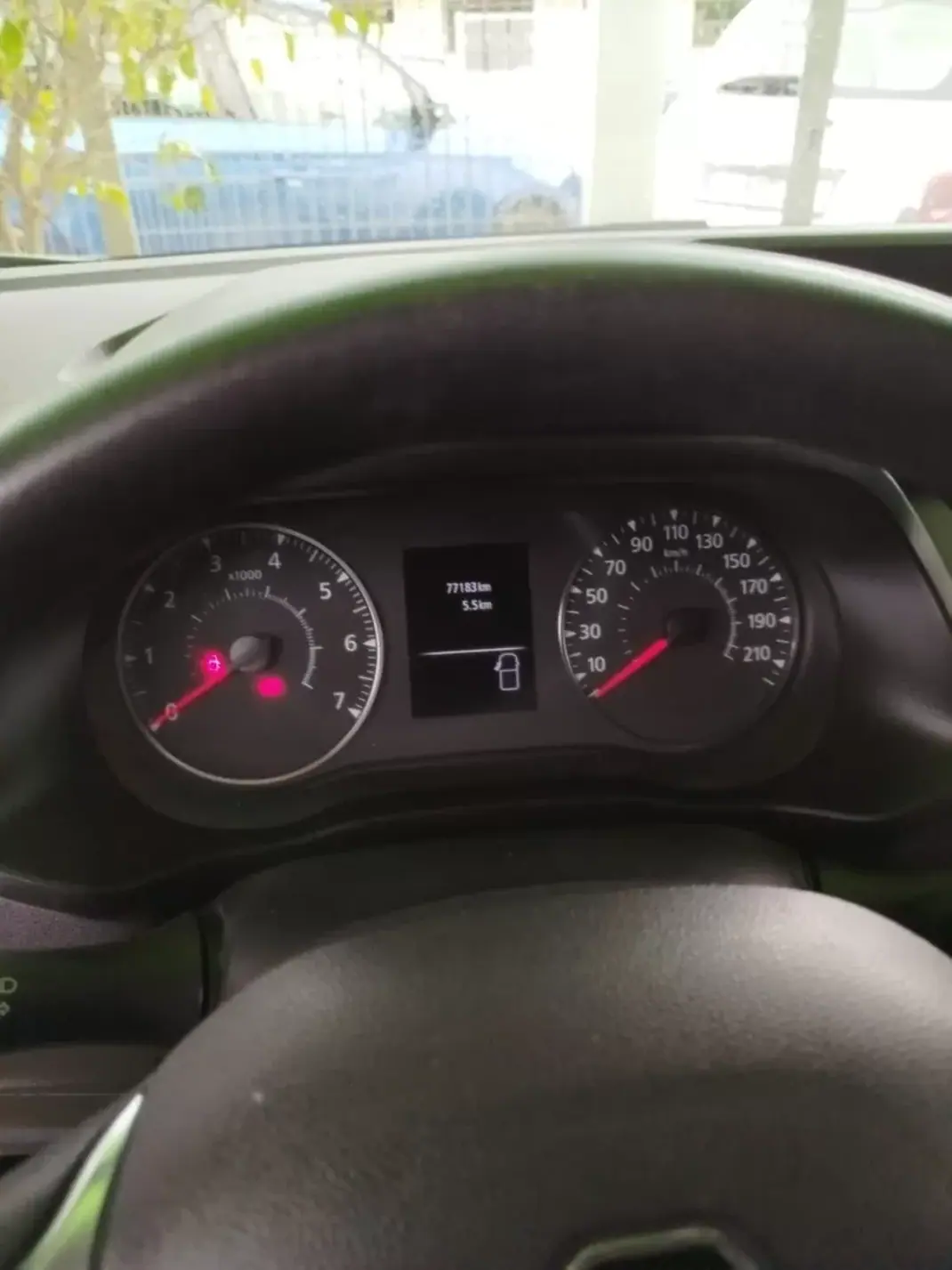 Renault EXPRESS 1.5 DCI BLUE 95 CONFORT 2021 - 14900 EUR, 77183 km - AUTO.MOTO.pt - 77183km - foto 1 de 11