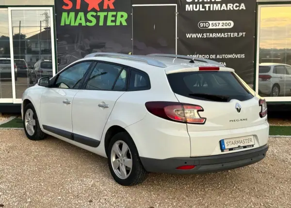 Renault Mégane 2009 - 5250 EUR, 266113 km - AUTO.MOTO.pt - 266113km - foto 6 de 18