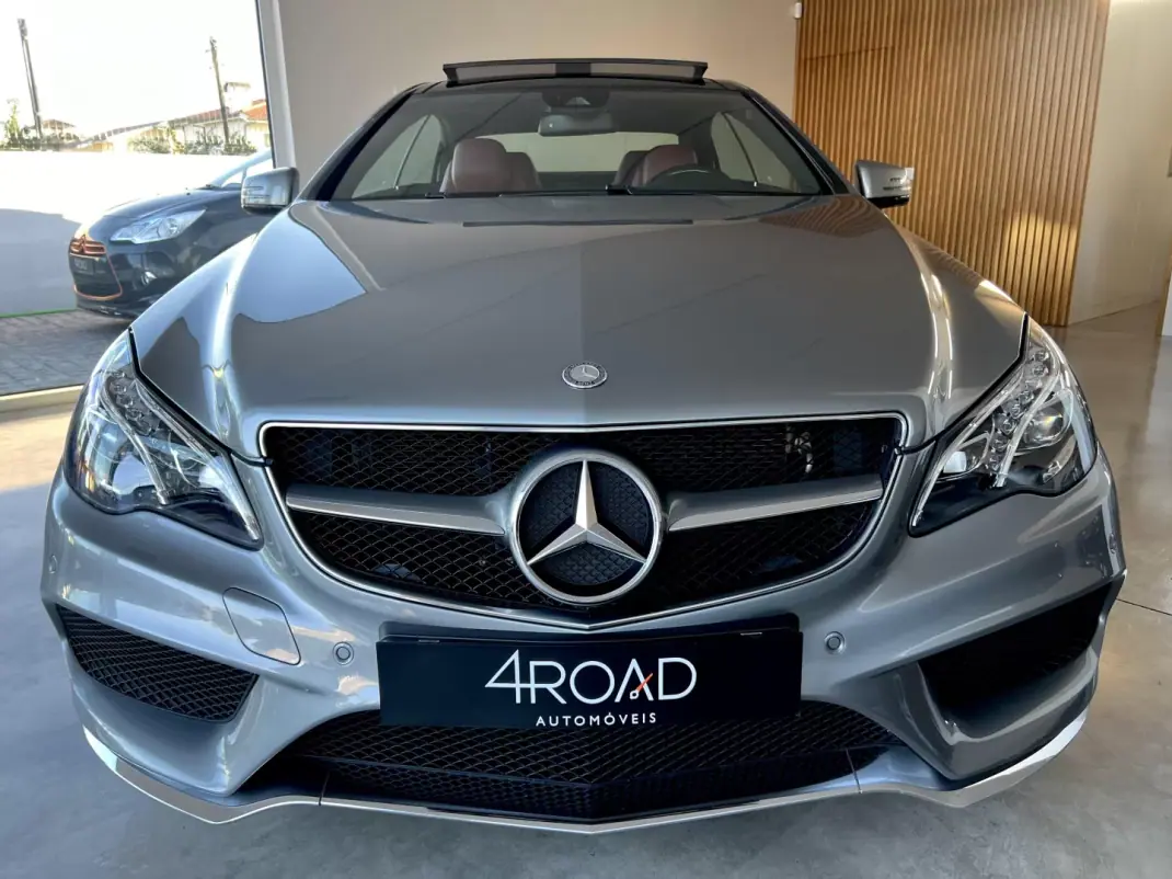 Mercedes-Benz E 220 2015 - 24999 EUR, 161900 km - AUTO.MOTO.pt - 161900km - foto 33 de 135