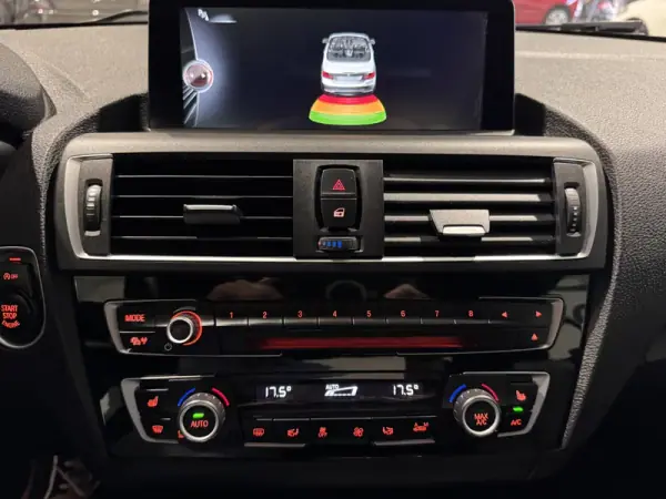 BMW 218 2015 - 23500 EUR, 133800 km - AUTO.MOTO.pt - 133800km - foto 22 de 59