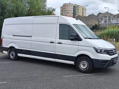 VW Crafter 2.0 TDi L4H3 2019 - 17980 EUR, 250000 km - AUTO.MOTO.pt - 250000km - foto 4 de 32