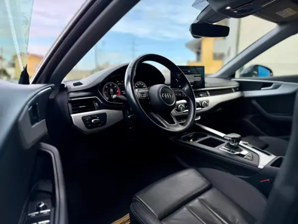 Audi A5 Sportback 2020 - 28950 EUR, 127000 km - AUTO.MOTO.pt - 127000km - foto 12 de 32