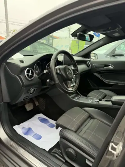 Mercedes-Benz A 180 2016 - 14890 EUR, 160000 km - AUTO.MOTO.pt - 160000km - foto 2 de 5