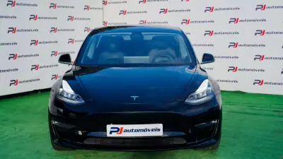 Tesla Model 3 2020 - 24500 EUR, 118368 km - AUTO.MOTO.pt - 118368km - foto 2 de 21