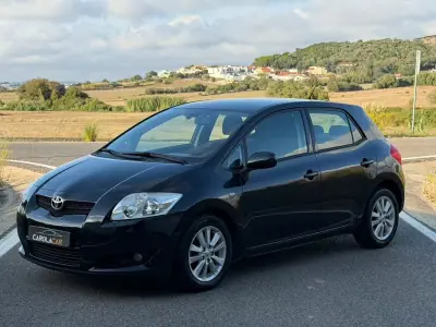 Toyota Auris 2008 - 7450 EUR, 110000 km - foto 2 de 17
