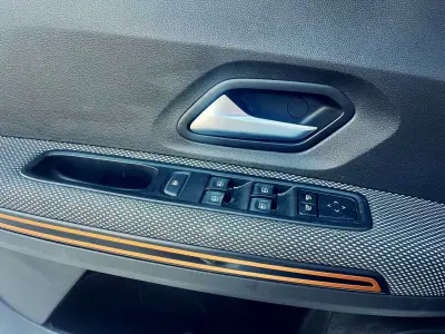 Dacia Sandero 2022 - 15500 EUR, 53000 km - AUTO.MOTO.pt - 53000km - foto 11 de 14