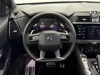 DS DS7 Crossback 2025 - 36900 EUR, 37610 km - AUTO.MOTO.pt - 37610km - foto 9 de 17
