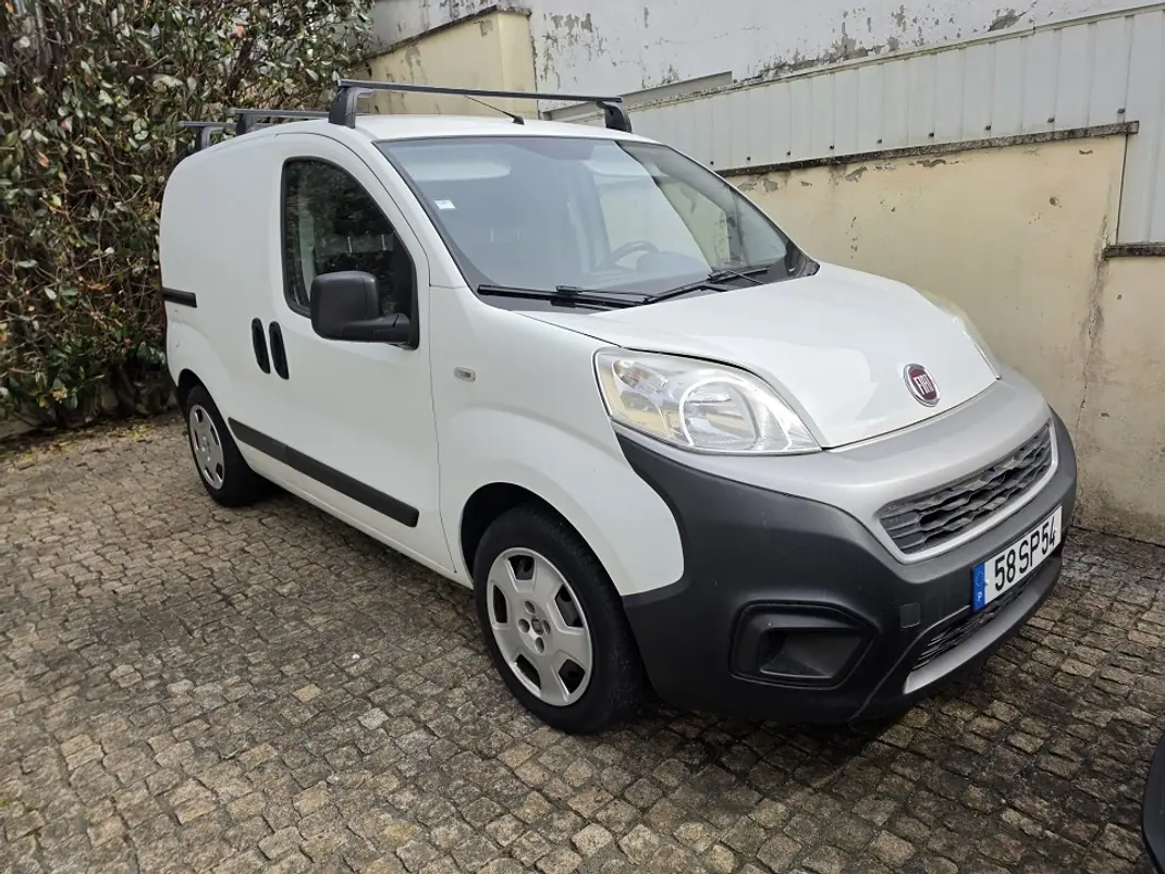 Fiat Fiorino 2017 - 9300 EUR, 41000 km - AUTO.MOTO.pt - 41000km - foto 1 de 2