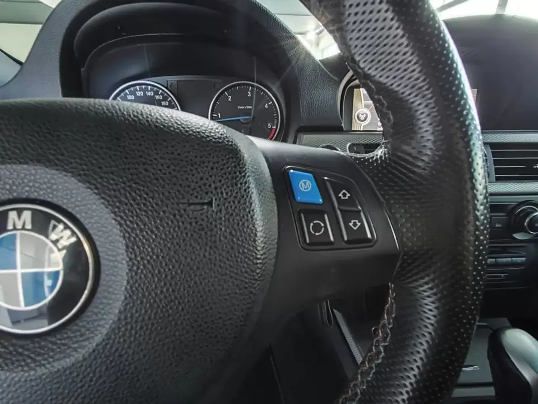 BMW 320 2012 - 18650 EUR, 179300 km - AUTO.MOTO.pt - 179300km - foto 27 de 35