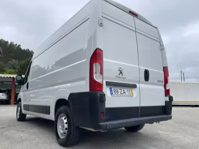 Peugeot Boxer 2.0BlueHDi L2H2 Premium 2019 - 18990 EUR, 232250 km - AUTO.MOTO.pt - 232250km - foto 4 de 17