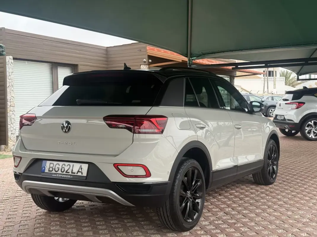 Volkswagen T-Roc 2024 - 29800 EUR, 41162 km - 41162km - foto 6 de 20