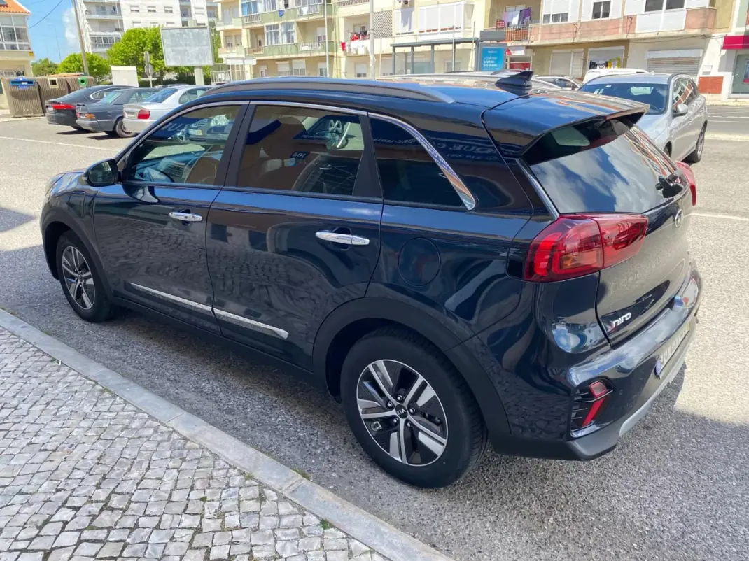 Kia Niro 2019 - 17250 EUR, 15900 km - AUTO.MOTO.pt - 15900km - foto 6 de 17