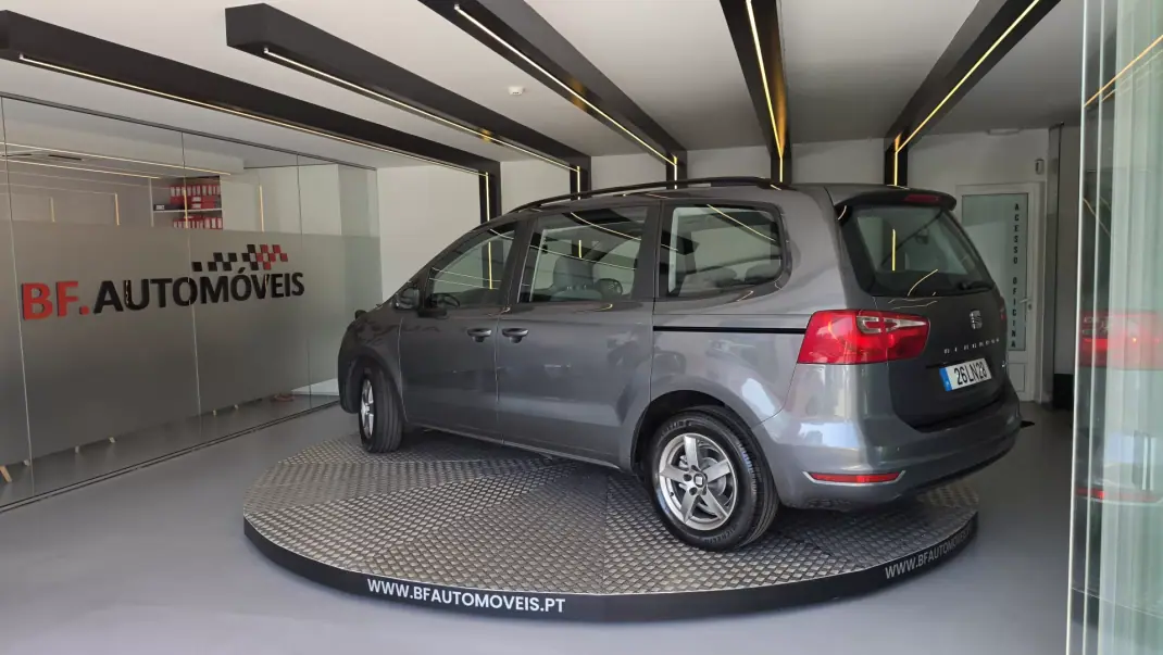 SEAT Alhambra 2011 - 11750 EUR, 235491 km - 235491km - foto 15 de 54