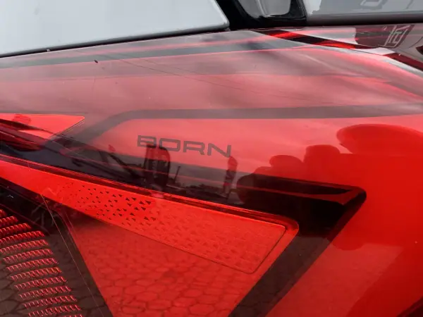 Cupra Born 2024 - 28750 EUR, 35000 km - 35000km - foto 33 de 47