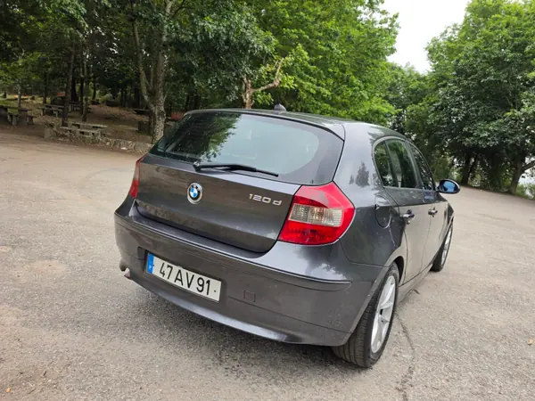 BMW 120 2005 - 4999 EUR, 329000 km - AUTO.MOTO.pt - 329000km - foto 7 de 16
