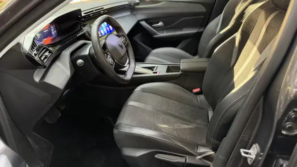 Peugeot 308 SW 2022 - 22500 EUR, 76000 km - AUTO.MOTO.pt - 76000km - foto 26 de 35