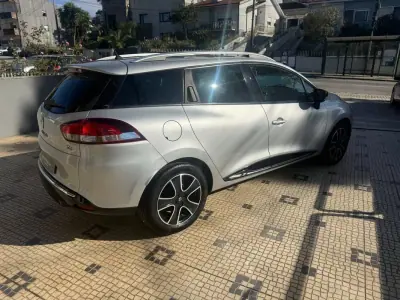 Renault Clio Sport Tourer 2013 - 7450 EUR, 180000 km - foto 3 de 26