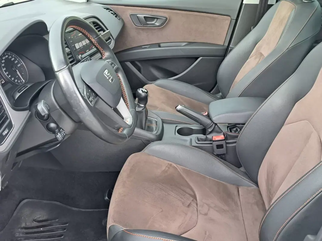 SEAT Leon X-Perience 2016 - 12990 EUR, 183751 km - AUTO.MOTO.pt - 183751km - foto 18 de 46
