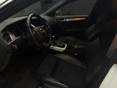 Audi A5 Sportback 2010 - 17900 EUR, 200000 km - AUTO.MOTO.pt - 200000km - foto 11 de 19