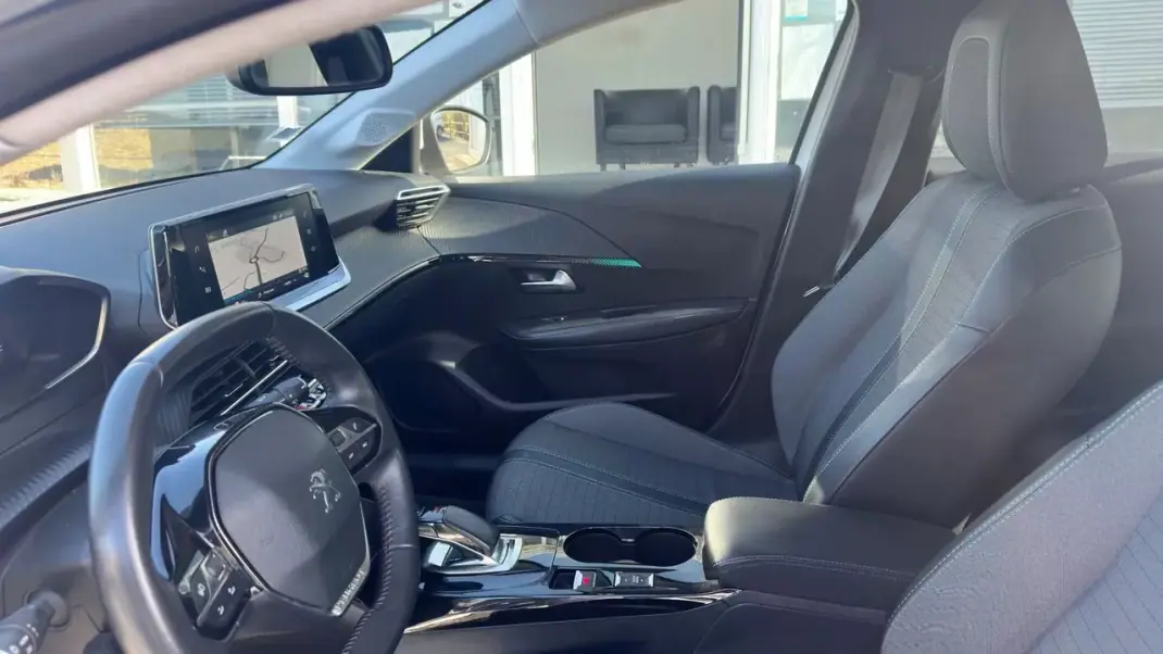 Peugeot e-208 2021 - 16900 EUR, 40000 km - AUTO.MOTO.pt - 40000km - foto 22 de 22