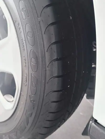 Ford Transit Courier 2020 - 10990 EUR, 129167 km - AUTO.MOTO.pt - 129167km - foto 13 de 52