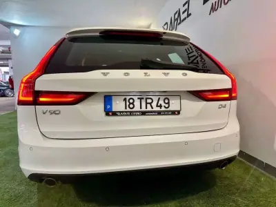 Volvo V90 2017 - 19750 EUR, 199000 km - AUTO.MOTO.pt - 199000km - foto 8 de 30