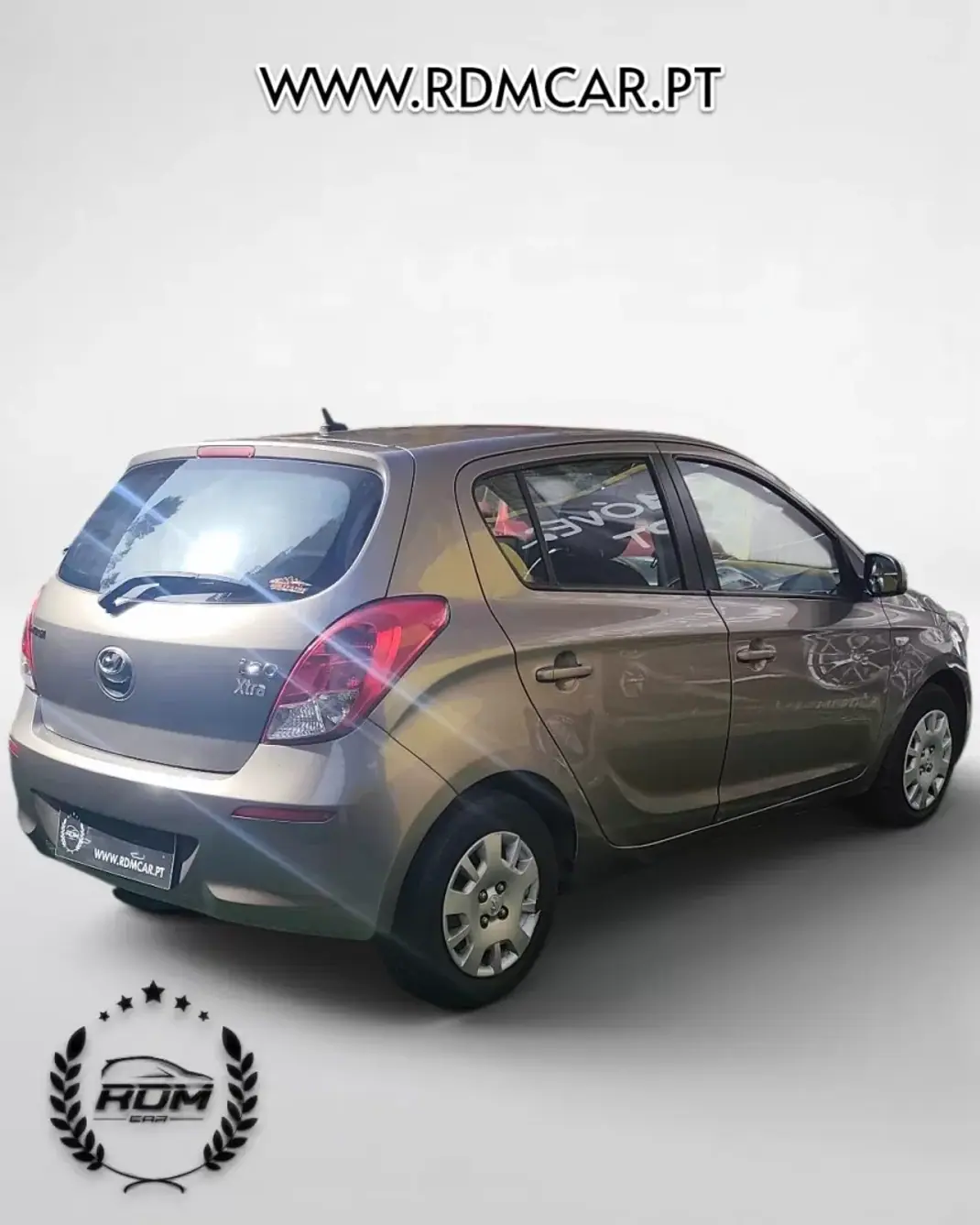 Hyundai i20 2013 - 4250 EUR, 200000 km - AUTO.MOTO.pt - 200000km - foto 3 de 8