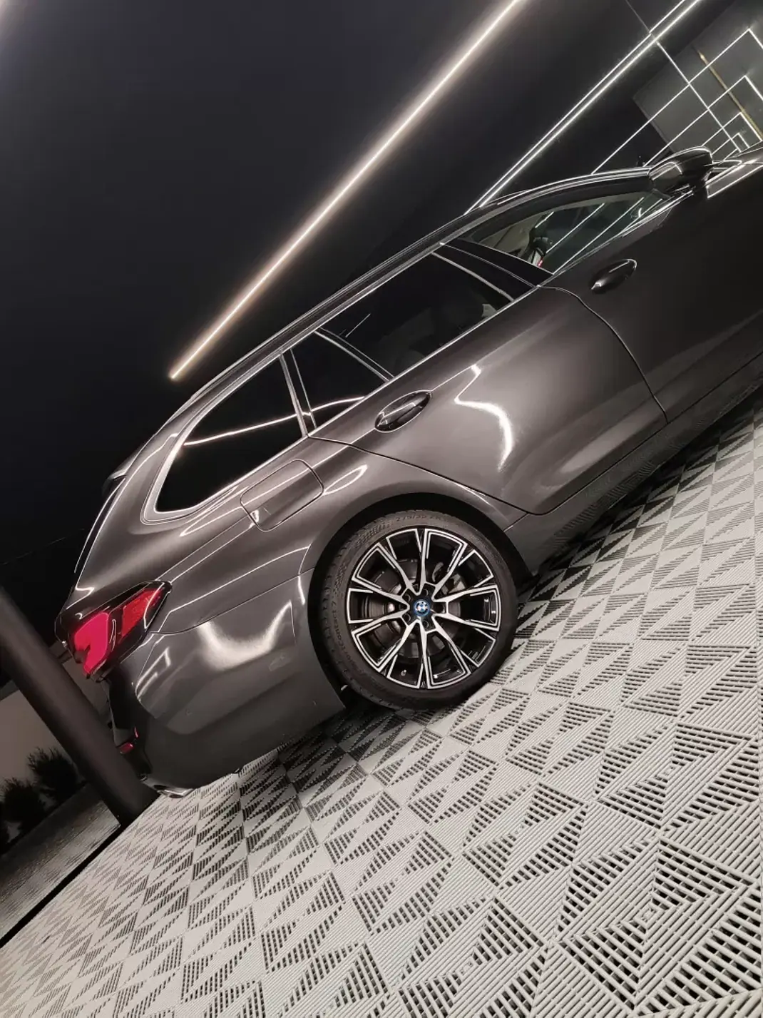 BMW 530 2021 - 30750 EUR, 109480 km - AUTO.MOTO.pt - 109480km - foto 9 de 22