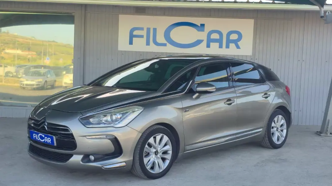 DS DS5 2013 - 10500 EUR, 216565 km - 216565km - foto 19 de 19