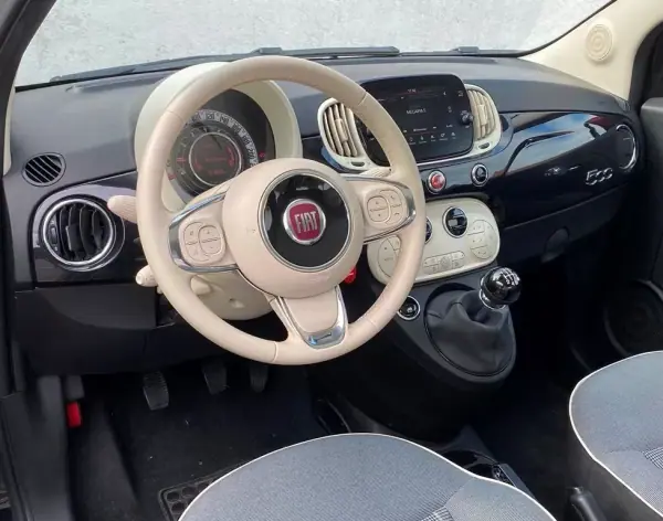 Fiat 500 2021 - 10900 EUR, 99987 km - AUTO.MOTO.pt - 99987km - foto 9 de 17