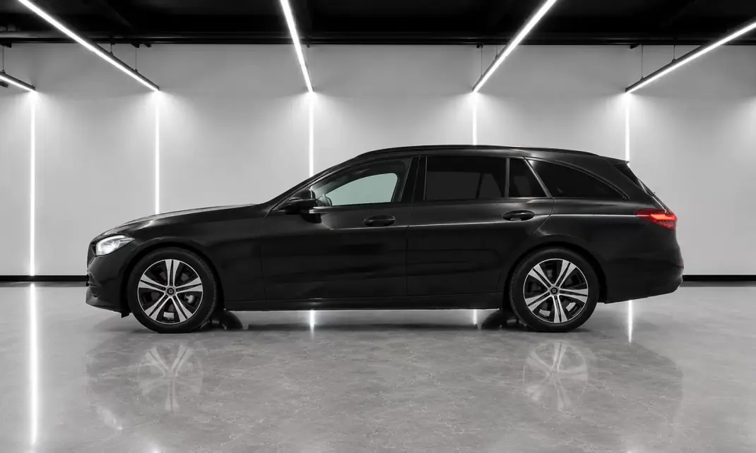 Mercedes-Benz C 220 2023 - 41490 EUR, 98100 km - 98100km - foto 2 de 12