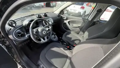 Smart ForFour 2017 - 11490 EUR, 22359 km - AUTO.MOTO.pt - 22359km - foto 45 de 48