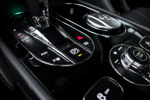 Bentley Bentayga 2022 - 210000 EUR, 70942 km - AUTO.MOTO.pt - 70942km - foto 25 de 57