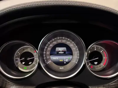 Mercedes-Benz CLS 350 2015 - 32500 EUR, 99869 km - AUTO.MOTO.pt - 99869km - foto 8 de 34