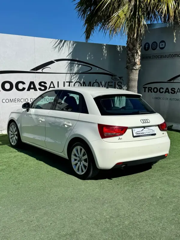 Audi A1 Sportback 2012 - 14990 EUR, 131815 km - AUTO.MOTO.pt - 131815km - foto 5 de 27