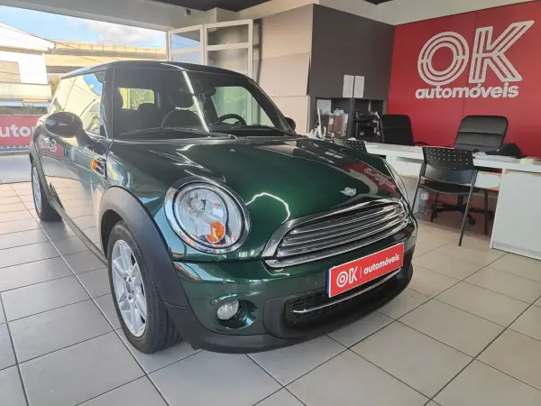 MINI Cooper 2012