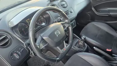 SEAT Ibiza 2015 - 11450 EUR, 119160 km - 119160km - foto 11 de 19